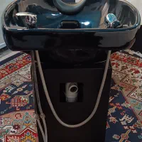 یک عدد صندلی سرشور آرایشگاه|آرایشگاه و سالن‌های زیبایی|مشهد, انقلاب|دیوار