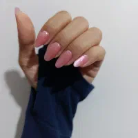 کاشت ناخن با ژل