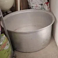 قابلمه روحی جنس خوب قدیمی قطر۷۰|ظروف پخت‌وپز|مشهد, چهارچشمه|دیوار