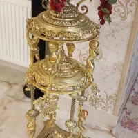 میوه خوری کنار سالنی