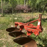 گاو اهن ۳خیش متحرک