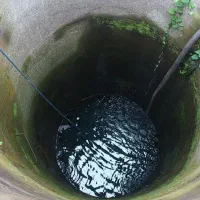 چاه آب ته زنی وتمیز کردن چاه و چاه زنی آب|خدمات پیشه و مهارت|میاندوآب, |دیوار