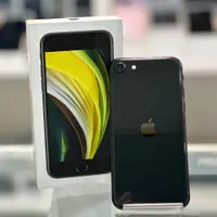 اپل iPhone SE (2020) با حافظهٔ ۱۲۸ گیگابایت