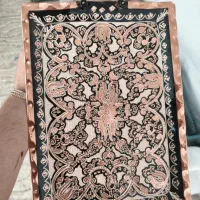جذب نیروی خانوم حکاکی با دستگاه و الماس تراشی