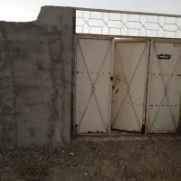 زمین-چهار-دیواری