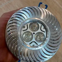 فروش تعدادی لامپ هالوژن جهت نورپردازی پذیرایی