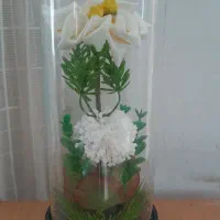 گل وگلدان شیشه ای