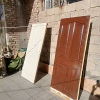 رنگ آمیزی و تعمیر درب های چوبی