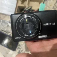 دوربین دیجیتال finepix|دوربین عکاسی و فیلم‌برداری|اندیشه, پرنیان|دیوار