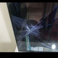 تلوزیون شکسته ۵۰ اینج اسنوا