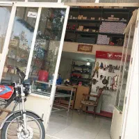 مغازه-بر-بلوار-اصلی