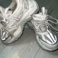 کتونی|کیف، کفش، کمربند|رشت, گلسار|دیوار