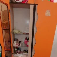 دو تا تخت یک نفره و کمد دو تیکه بچه در حد|تخت و سرویس خواب|لار, |دیوار