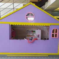 مربی خانم برای خانه بازی کودک