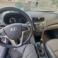 هیوندای اکسنت بلو