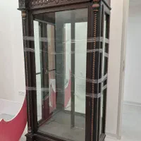 بوفه چهارطبقه بزرگ