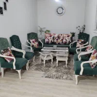 مبل ۹ نفره به همراه ۴عسلی و جلو مبلی و رومیزی