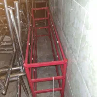 میز یا ویترین