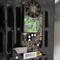 ۲ عدد گرافیک 9400 و 9500 GeForce سری ۹