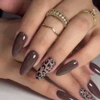 خدمات ناخن (ژل)