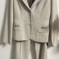 کت و شلوار و شومیز