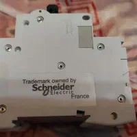 فیوز و محافظ جان اشنایدر اصلی