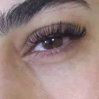 کاشت و اکستنشن مژه