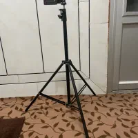 سه پایه دوربین سه متری