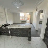 آپارتمان  ۸۰ متری در دیالمه