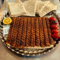 سینی کباب ۱۰ سیخه با دورچین فقط (۲۸۱ تومن) های های