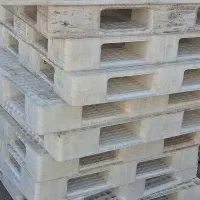 خریدار پالت پلاستیکی سفید