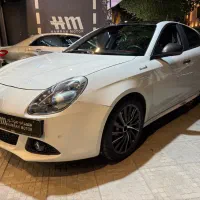 آلفارامئو جولیتا ۲۰۱۵ سفید ۱۲۰تا کار بدون رنگ فول