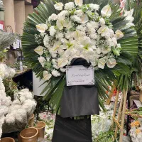 تاج گل ارزان مربوط به مراسم ترحیم|گل و گیاه طبیعی|تهران, صادقیه|دیوار