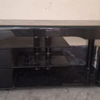 میز تلوزیون شیشه ای