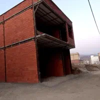 دو طبقه نیمه کاره