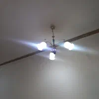 لوستر سه چراغ