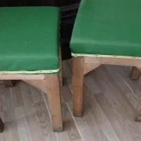 چهارپایه صندلی محکم خودرنگ شده کف ابرسدرو کش ماهوت