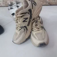 تعدادی کفش به فروش میرسدکفش های تابستانی ....|کیف، کفش، کمربند|قروه, |دیوار