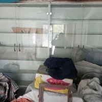 ویترین موبایل فروشی