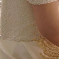 لباس عروس نو|لباس|مشهد, هفت تیر (حافظ)|دیوار