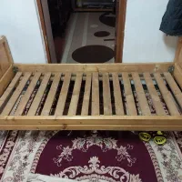 تخت چوبی یکنفره
