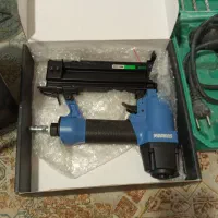 چند عدد ابزار .دریل هیلتی.اره دیسکی .تراز لیزری