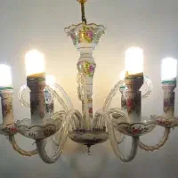 یک عدد لوستر آنتیک و قدیمی صحیح و سالم