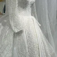 منشی مزون لباس عروس