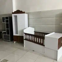 تخت وکمد