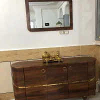 آیینه و کنسول در حد نو