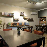 کارگر ساده کافه و رستوران