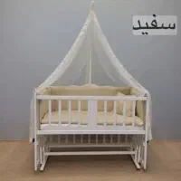 تخت کنار مادری