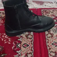 نیم بوت دخترانه و زنانه سایز ۴۰|کیف، کفش، کمربند|منجوان, |دیوار