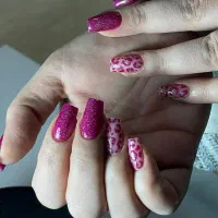 کاشت ناخن وآموزش حرفه ای ناخن،کراتین واحیاصافی مو|خدمات آرایشگری و زیبایی|خرم‌آباد, |دیوار